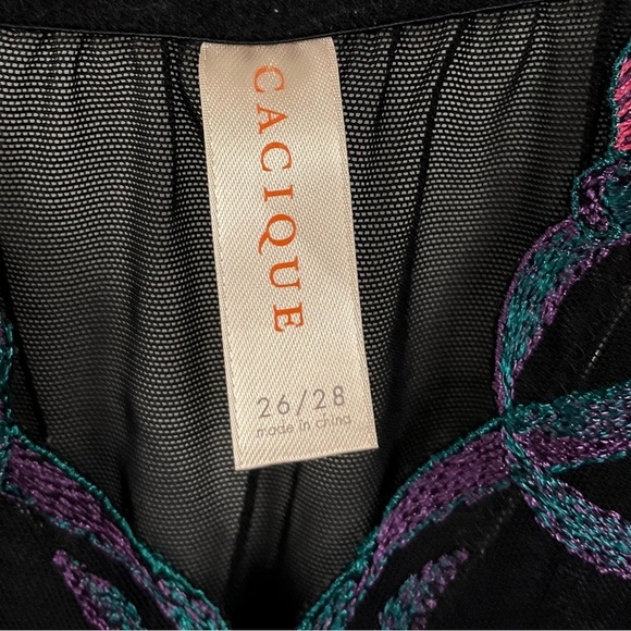 CACIQUE Floral embroidered lace chemise - Picture 8 of 9